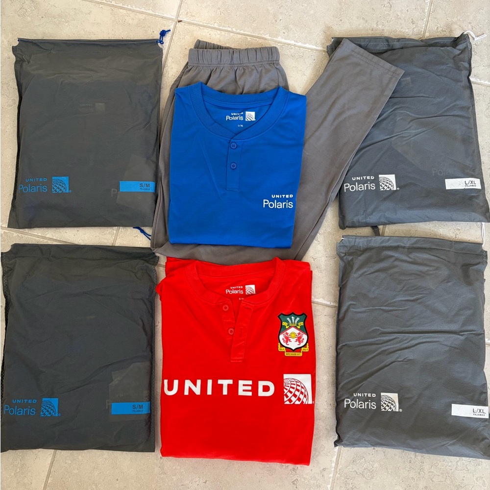 ๐ฑ๐6 Sets of Brand New Unisex Unite Airlines POLARIS Business First Class Pajamas - Picture 6 of 6